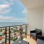 Arkadia With Terrace And Sea View Apartament