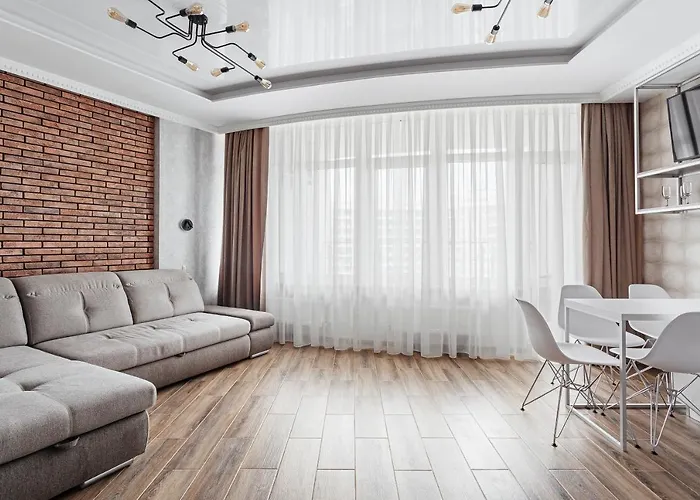 Arkadia With Terrace And Sea View 아파트